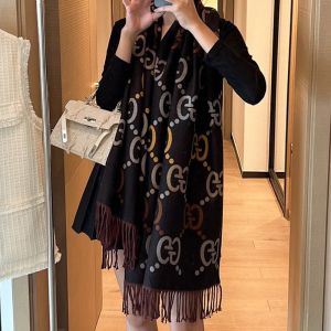 Gucci Scarf GG Jacquard Rabbit Velvet Black/Brown